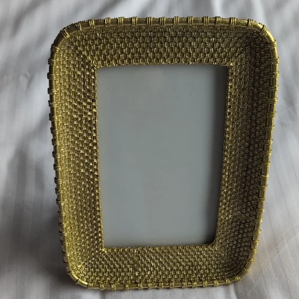 Luxurious Gold Textured Picture Frame Easel Back